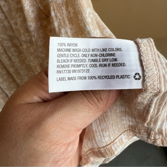 Wild Fable Neutral Floral Sundress - Size M - Summer Beach Casual - Picture 4 of 7